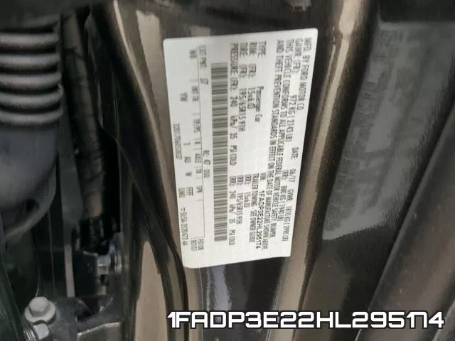 1FADP3E22HL295174 фото 2