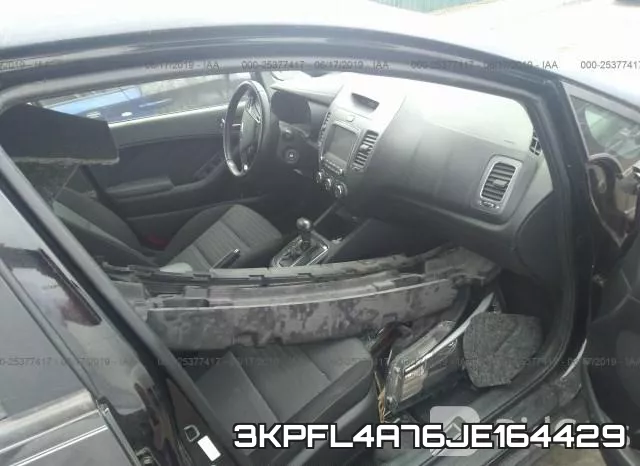 3KPFL4A76JE164429 фото 6