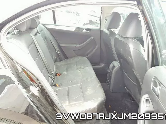 3VWDB7AJXJM209351 фото 7