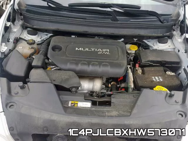 1C4PJLCBXHW573071 фото 8