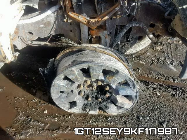 1GT12SEY9KF117987 фото 2