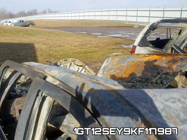 1GT12SEY9KF117987 фото 10