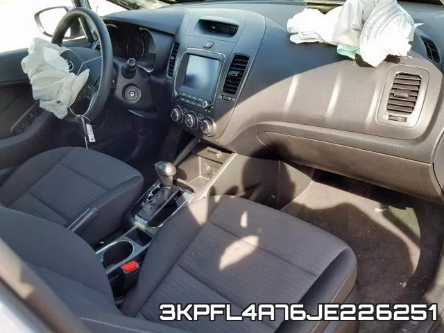 3KPFL4A76JE226251 фото 6