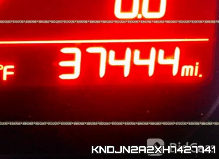 KNDJN2A2XH7427741 фото 8