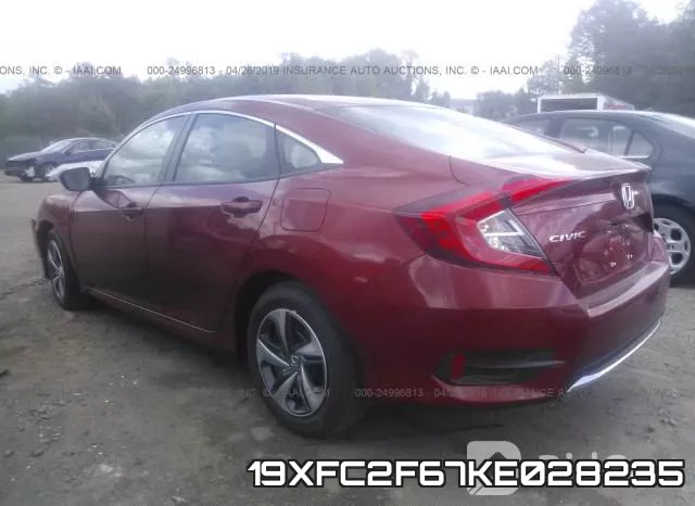 19XFC2F67KE028235 фото 4