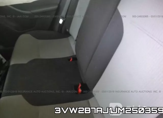 3VW2B7AJ1JM250359 фото 9