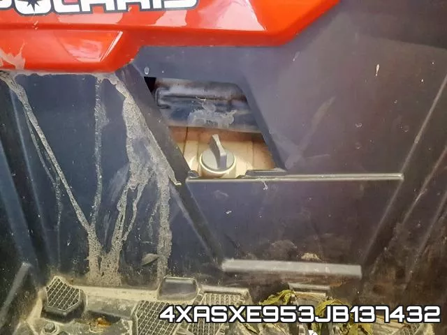 4XASXE953JB137432 фото 8