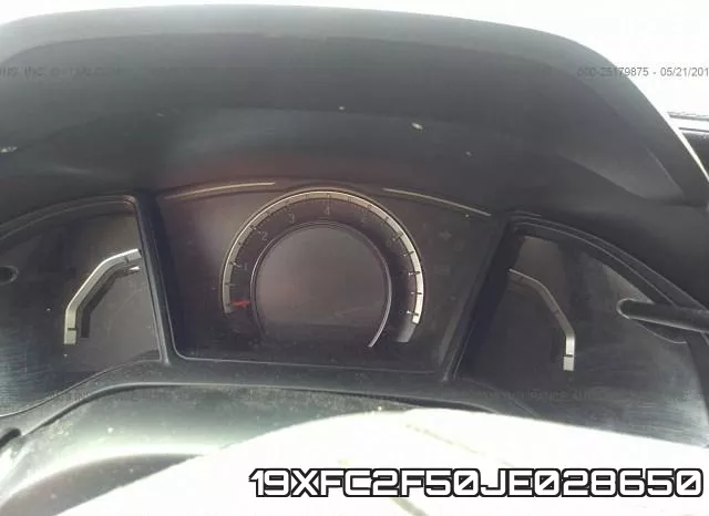 19XFC2F50JE028650 фото 8