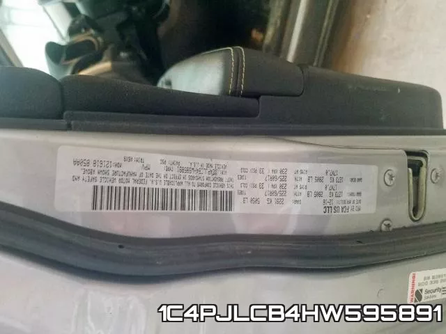 1C4PJLCB4HW595891 фото 2