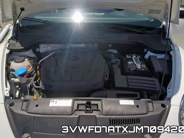 3VWFD7ATXJM709420 фото 8