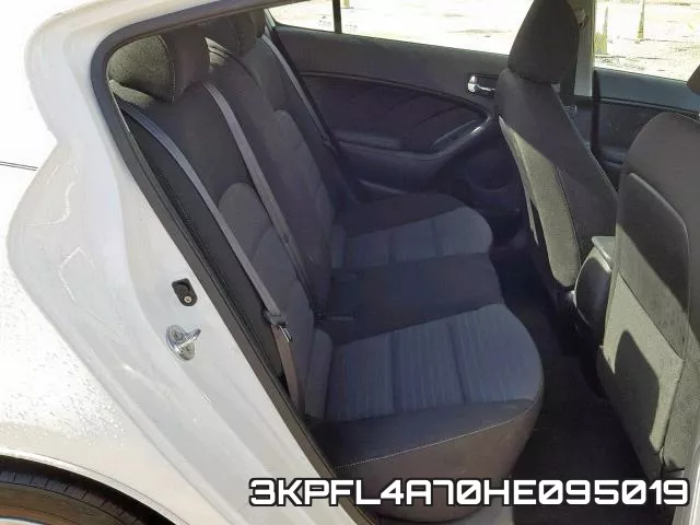 3KPFL4A70HE095019 фото 7