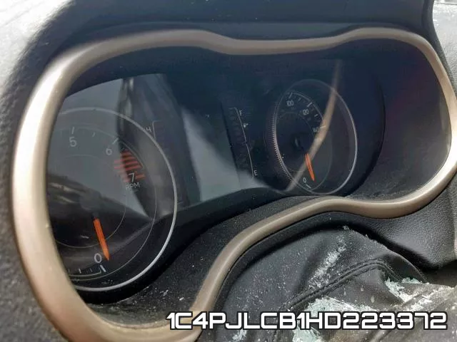 1C4PJLCB1HD223372 фото 9