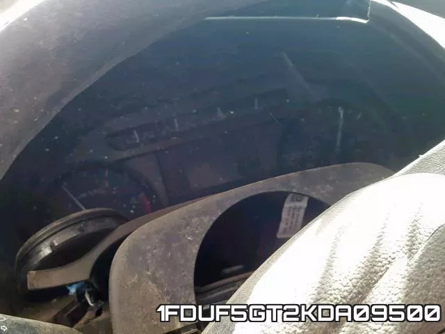 1FDUF5GT2KDA09500 фото 9
