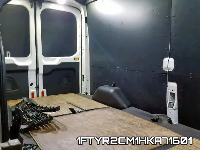 1FTYR2CM1HKA71601 фото 6