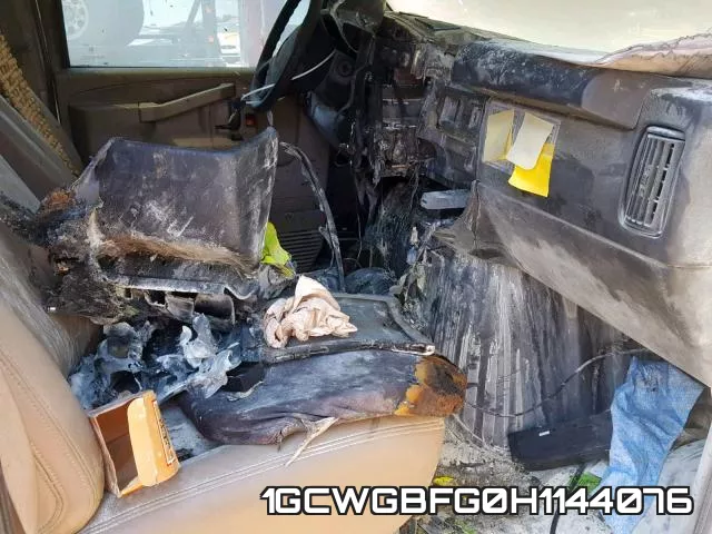 1GCWGBFG0H1144076 фото 10