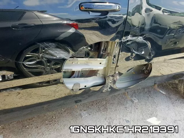 1GNSKHKC1HR218391 фото 10