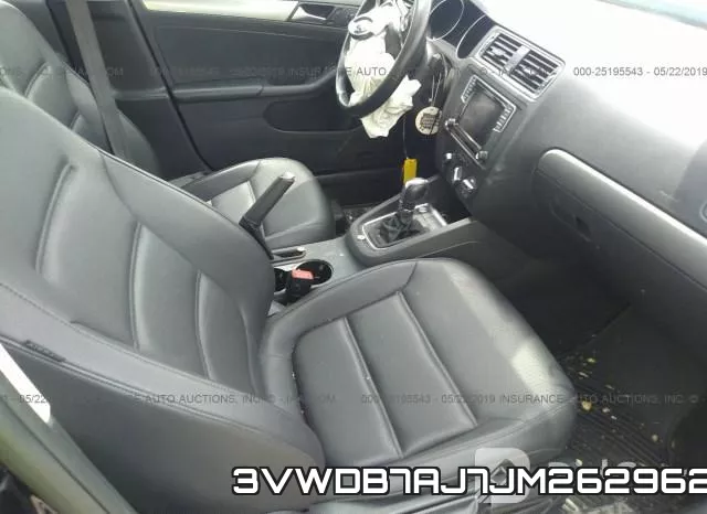 3VWDB7AJ7JM262962 фото 6