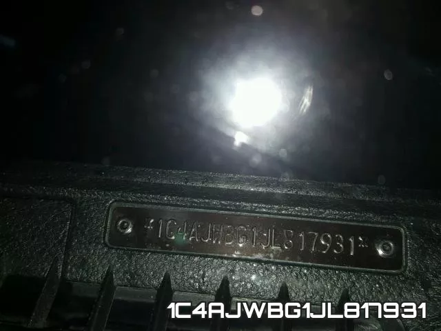 1C4AJWBG1JL817931 фото 2