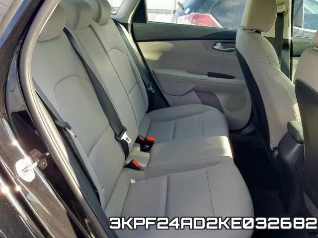 3KPF24AD2KE032682 фото 7