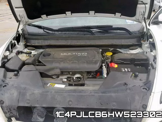1C4PJLCB6HW523302 фото 8