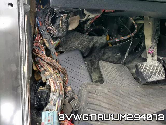 3VWG17AU1JM294073 фото 10