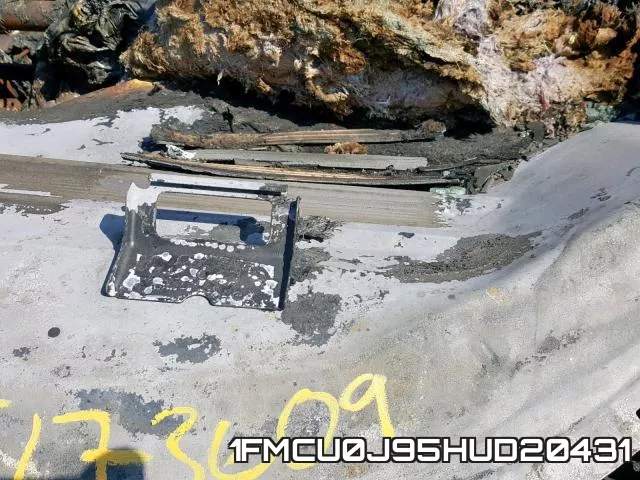 1FMCU0J95HUD20431 фото 2