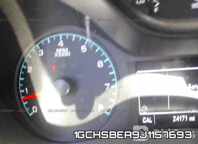 1GCHSBEA9J1157693 фото 8