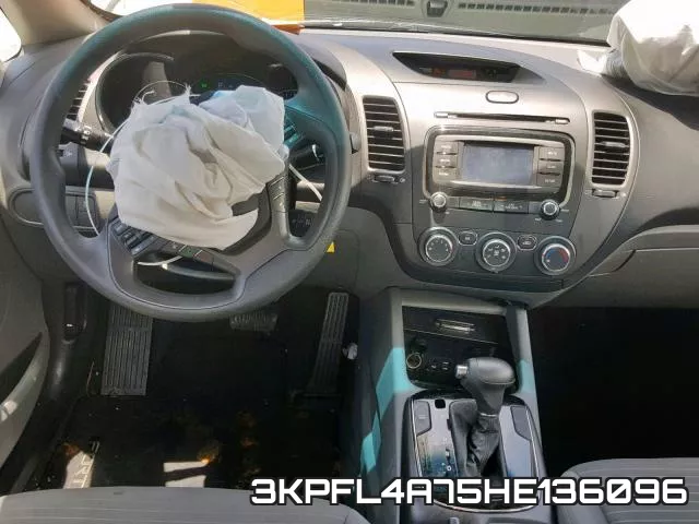 3KPFL4A75HE136096 фото 10