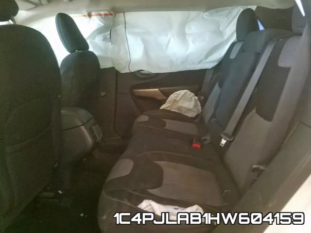 1C4PJLAB1HW604159 фото 7