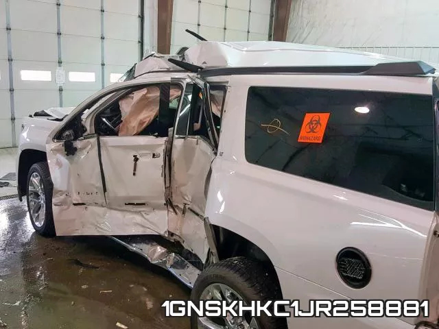 1GNSKHKC1JR258881 фото 2