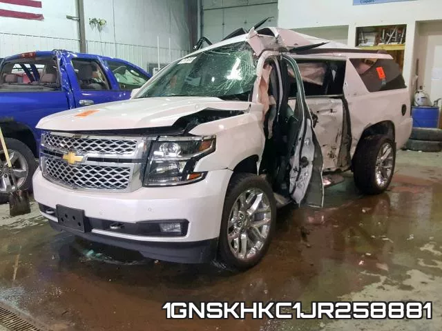 1GNSKHKC1JR258881 фото 3