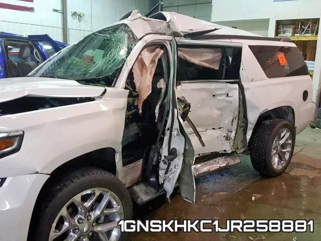 1GNSKHKC1JR258881 фото 10