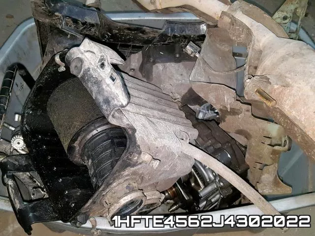 1HFTE4562J4302022 фото 10
