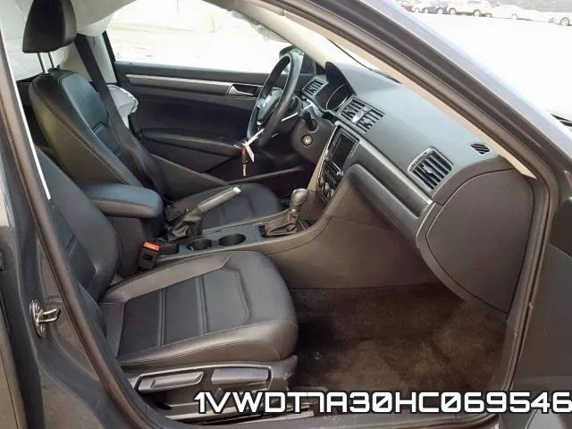 1VWDT7A30HC069546 фото 6