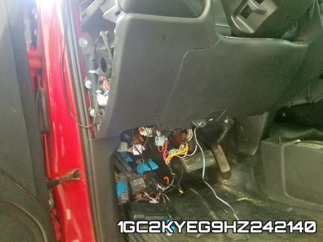 1GC2KYEG9HZ242140 фото 10