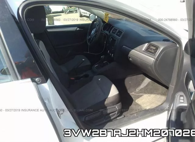 3VW2B7AJ2HM207028 фото 6