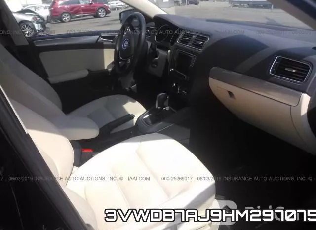 3VWDB7AJ9HM297075 фото 6
