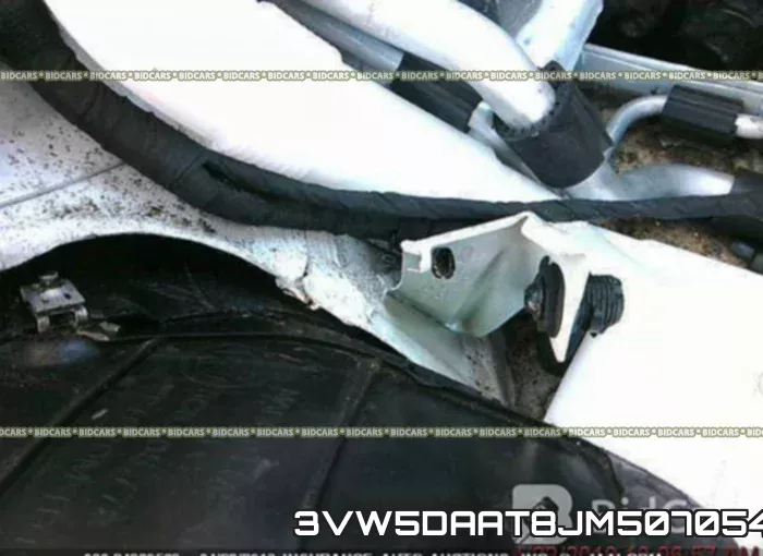 3VW5DAAT8JM507054 фото 5