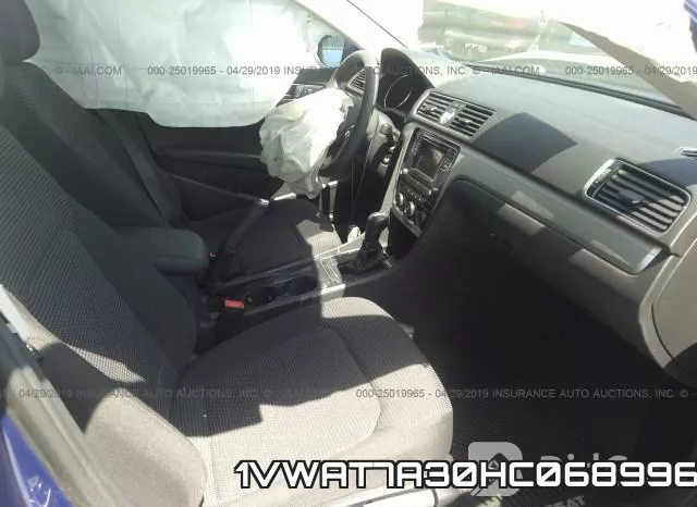1VWAT7A30HC068996 фото 6
