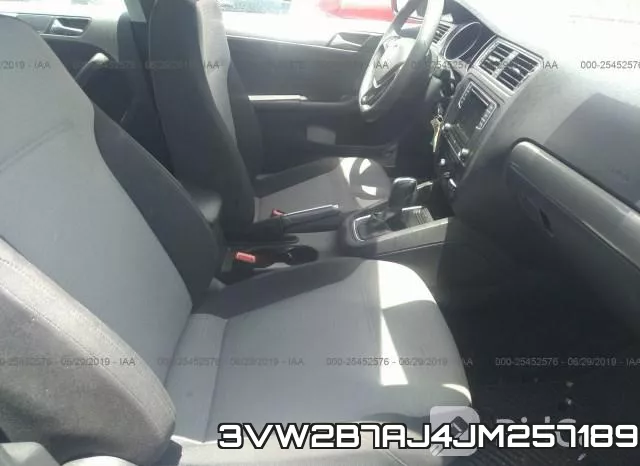 3VW2B7AJ4JM257189 фото 6