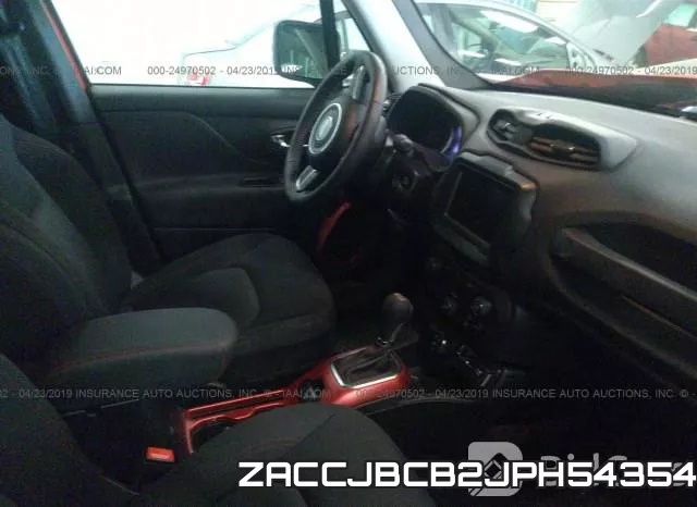 ZACCJBCB2JPH54354 фото 6