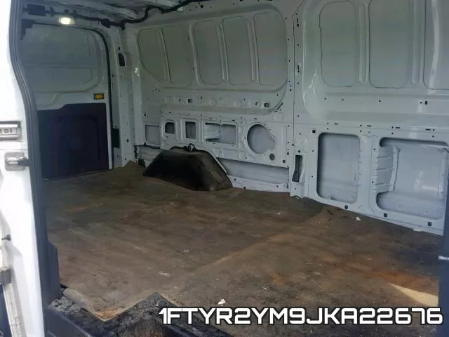1FTYR2YM9JKA22676 фото 7