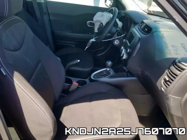 KNDJN2A25J7607070 фото 6
