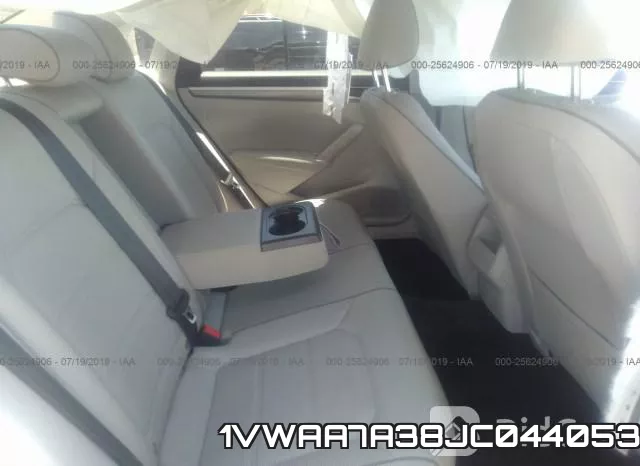 1VWAA7A38JC044053 фото 9