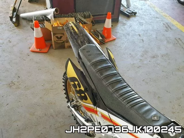 JH2PE0736JK100245 фото 7
