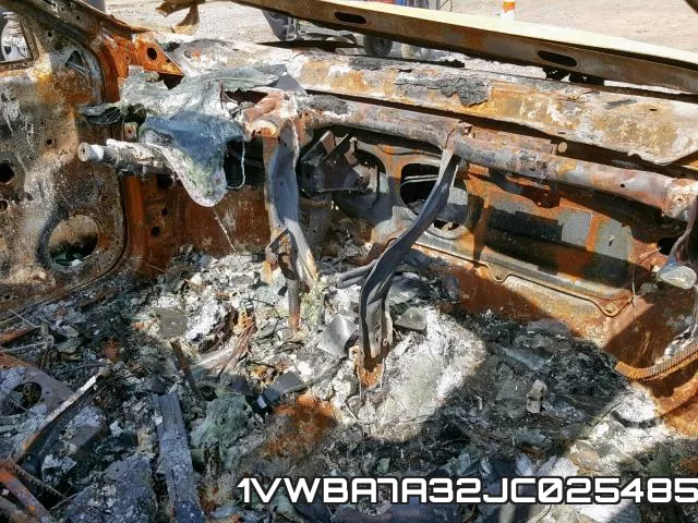 1VWBA7A32JC025485 фото 10
