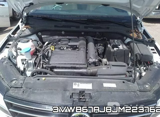 3VWB67AJ8JM223762 фото 2