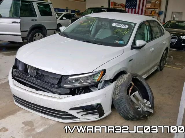 1VWAA7A32JC037700 фото 3