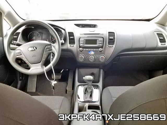 3KPFK4A7XJE258669 фото 10