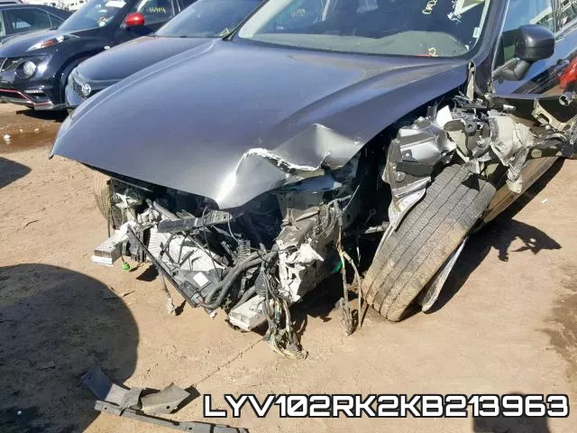 LYV102RK2KB213963 фото 10